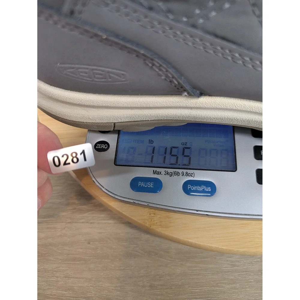 KEEN Terradora‎ II Waterproof Boots Women's 10.5 Gray Quilted Winter Thermal -25